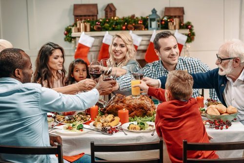 Esta familia parece feliz. Eso es porque aún no han hablado sobre Quim Torra.