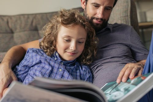 Sé un buen padre, dales una buena educación a tus hijos y estate ahí siempre.