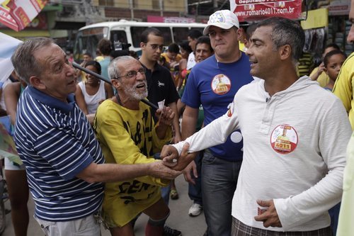 Romario se gana la vida ahora en Brasil como político.