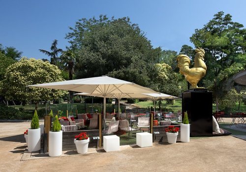 La Terraza Atenas, al lado de la Catedral de la Almudena de Madrid